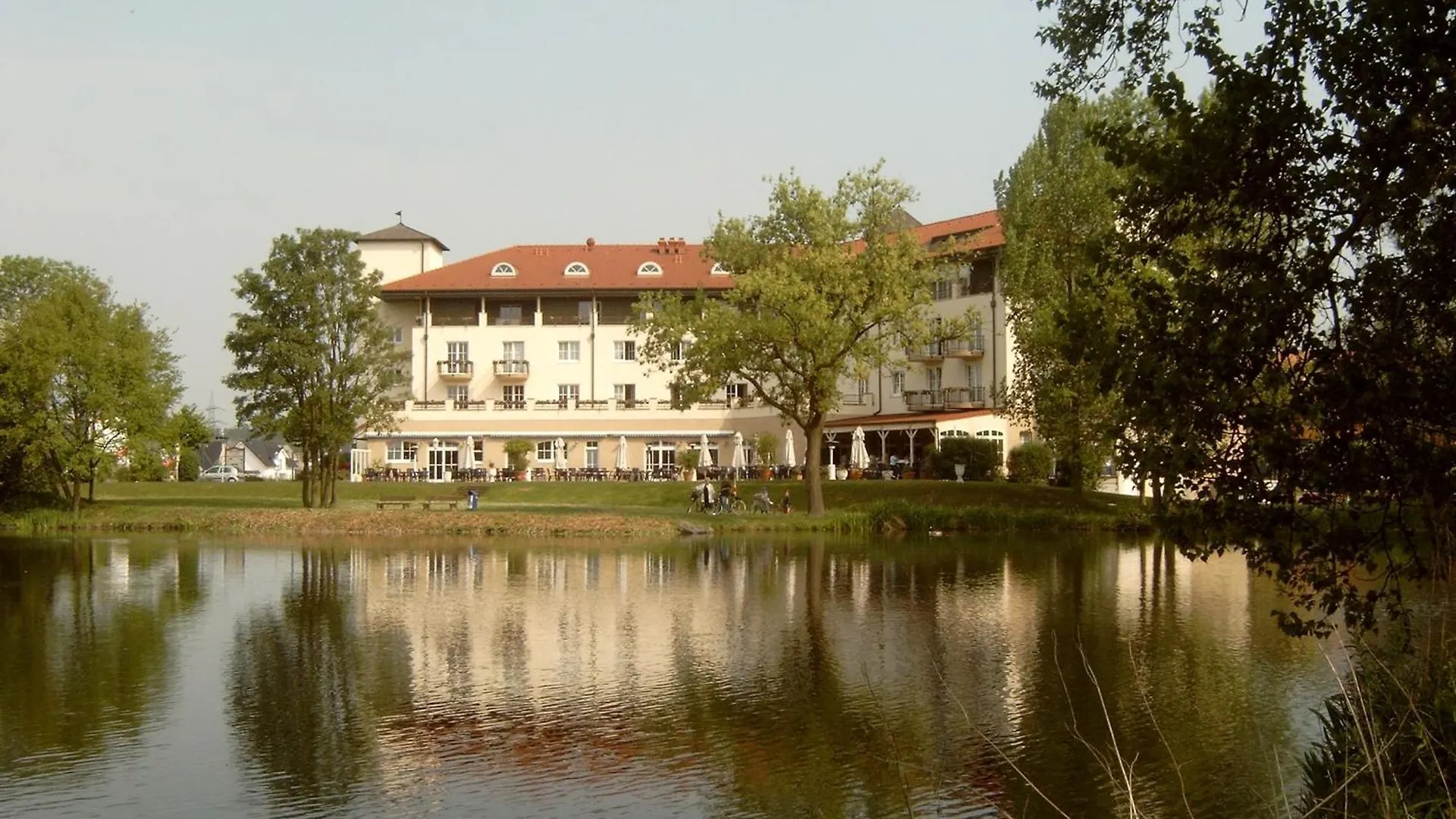 Hotel Landhaus Milser Дуйсбург