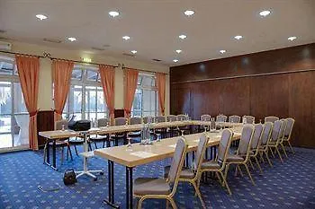 Hotel Landhaus Milser Дуйсбург 4*,